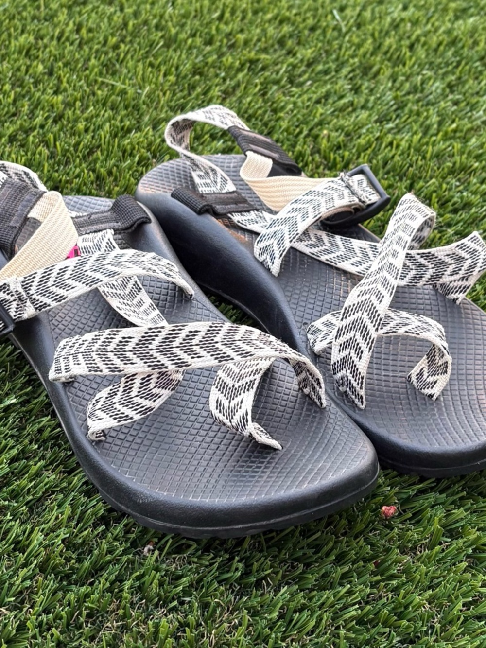 Chaco Z2 Men’s Size 11 Sandals Toe Loop Black Pattern – VGUC - Picture 6 of 6